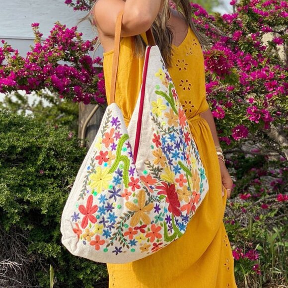 Gorgeous NEW Embroidered Floral Flower Botanical Garden Large Boho Tote Handbag - Picture 6 of 7